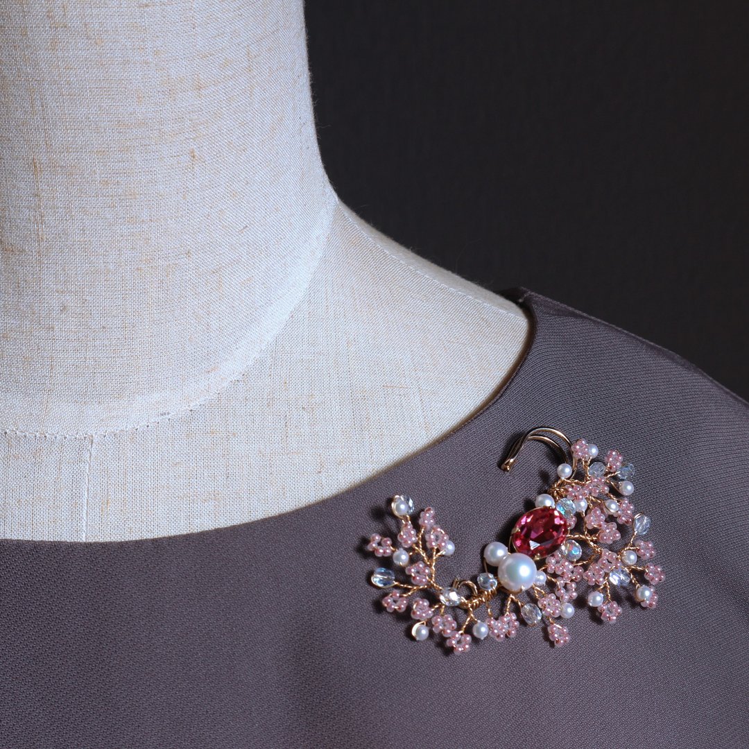 Beaded Flower Brooch (pink03) / Beaded Flower Brooch - 胸针 - 玻璃 粉红色