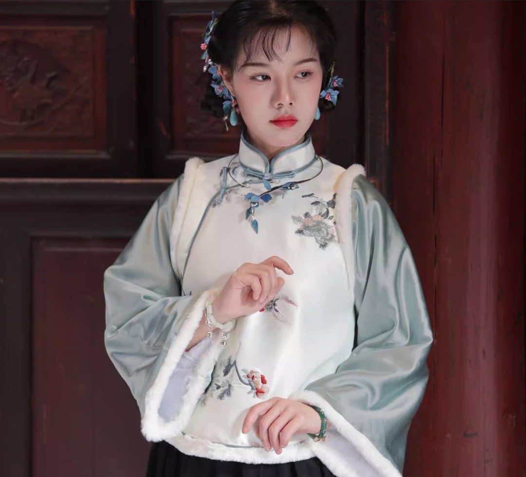 【青玉蝶】民国复古风 绣花倒大袖假两件加绒中式上衣 - 女装上衣 - 其他材质 蓝色