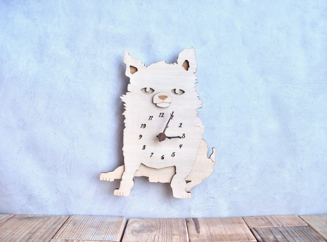 I'm here Chihuahua plain pattern clock wooden wall clock - 时钟/闹钟 - 木头 卡其色