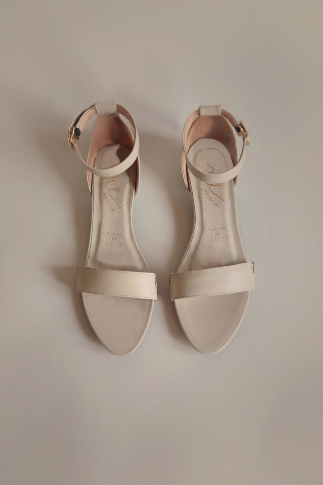 Oné Caramel (米杏) 低跟 Sandals | WL - 男女凉鞋 - 真皮 卡其色