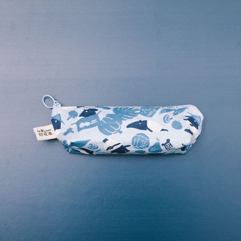 拉链笔袋/限定花色/印花乐x马来貘-中性蓝 - 铅笔盒/笔袋 - 棉．麻 蓝色