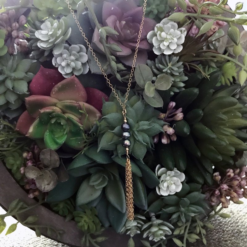 Necklace-Freshwater pearl and 14KGF chic black fringe necklace-Balancer N01 - 项链 - 其他金属 黑色