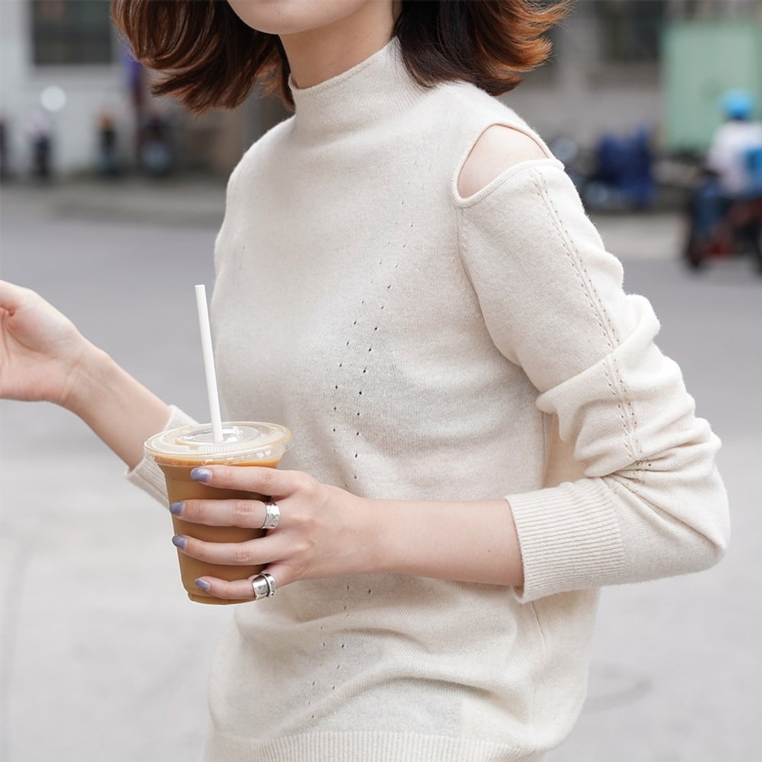 不对称半高领羊毛针织衫|针织衫|打底衫|秋款|羊毛|Sora-589 - 女装针织衫/毛衣 - 羊毛 白色