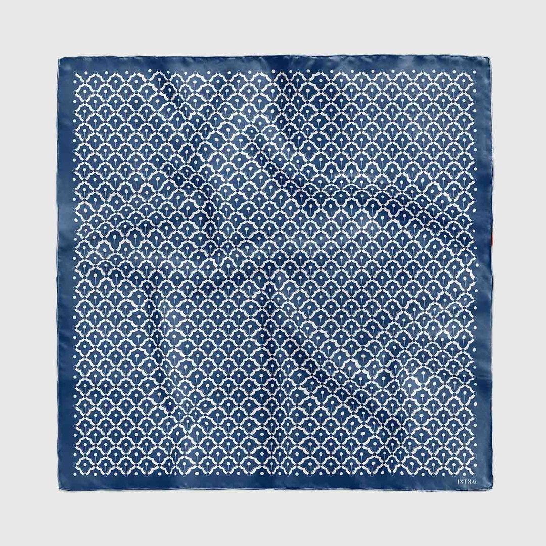 Silk satin scarf - Pineapple On Blue - 丝巾 - 其他材质 蓝色