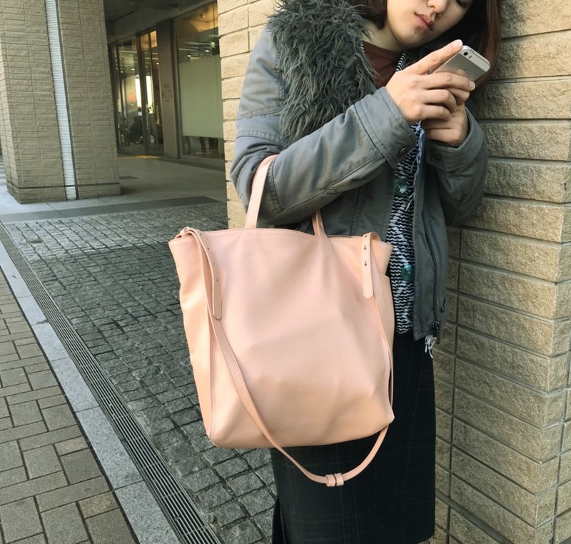 SOUFFLE Brera Crossbody in Ballerina Pink - 手提包/手提袋 - 真皮 粉红色