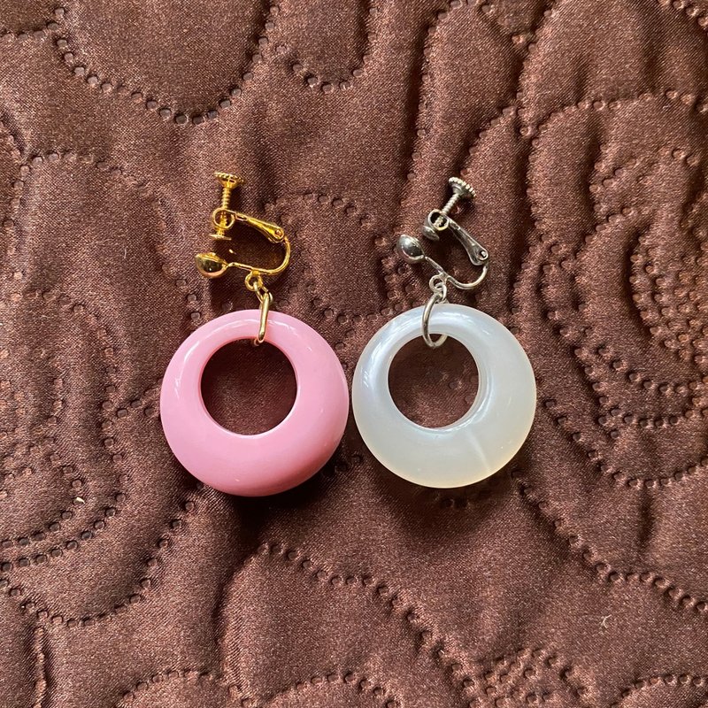 Vintage Jewelry│赛璐璐撞色大圆耳夹 - 耳环/耳夹 - 塑料 粉红色