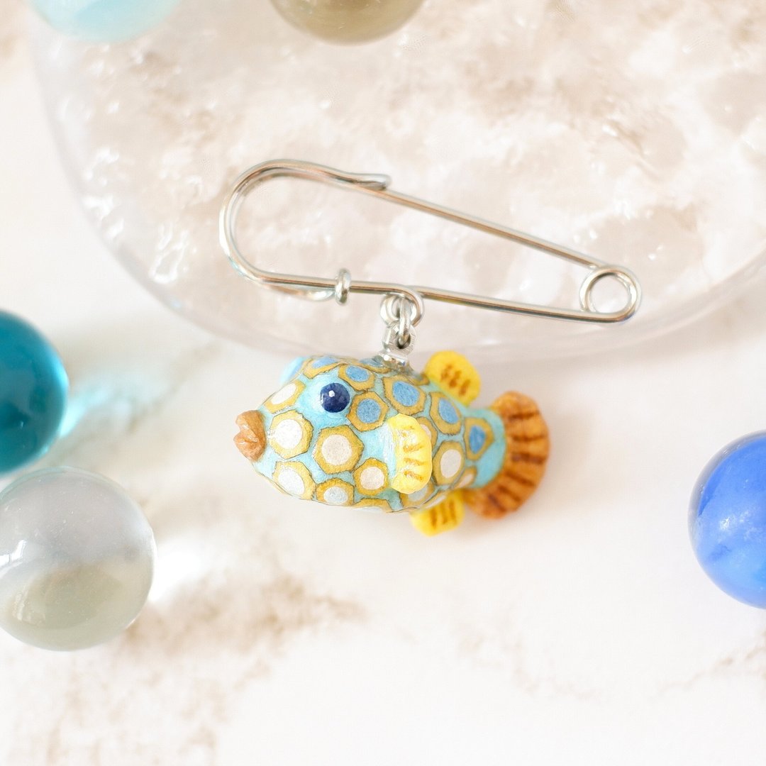 和纸饰品 胸针 Pufferfish / 河豚 成鱼款 - 胸针 - 纸 蓝色
