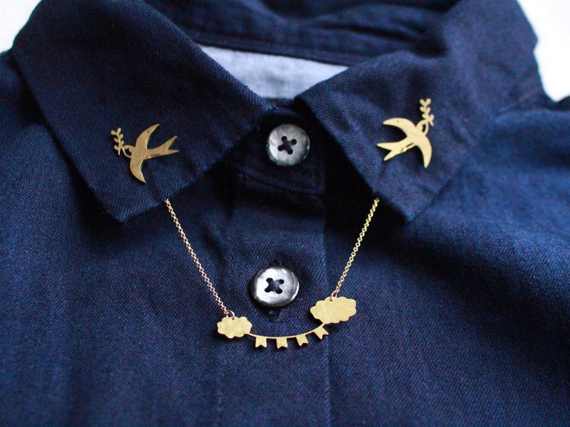 燕子黄铜衣领扣针 多用途胸针 I 遇见黑猫_故事_归燕 - 胸针 - 铜/黄铜 金色