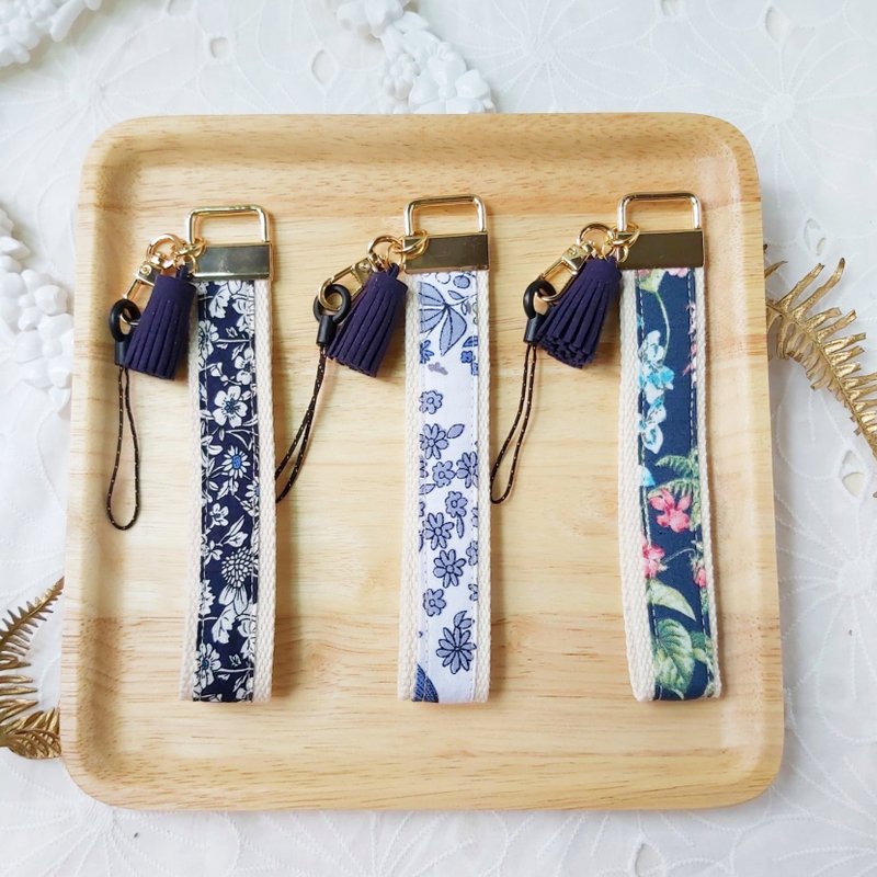 深蓝色系花布流苏手机防摔手腕带 - 挂绳/吊绳 - 棉．麻 蓝色