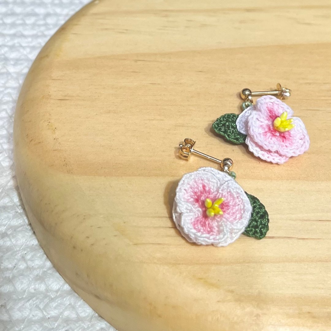 Camellia 山茶花 桩花 钩花编织 耳环 耳针 耳夹 花饰 定制 礼物 - 耳环/耳夹 - 棉 多色
