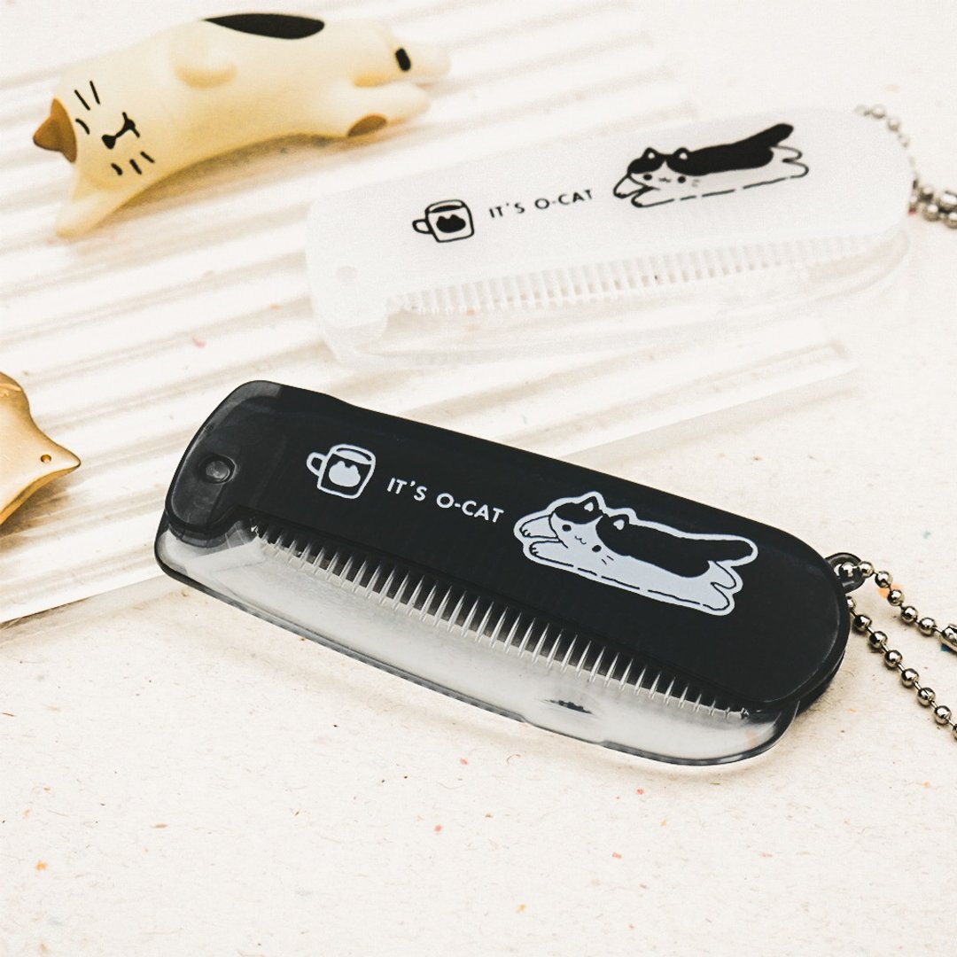 O-CAT - 猫咪按摩折梳。JME-95。梳子 - 彩妆刷具/镜子/梳子 - 塑料 