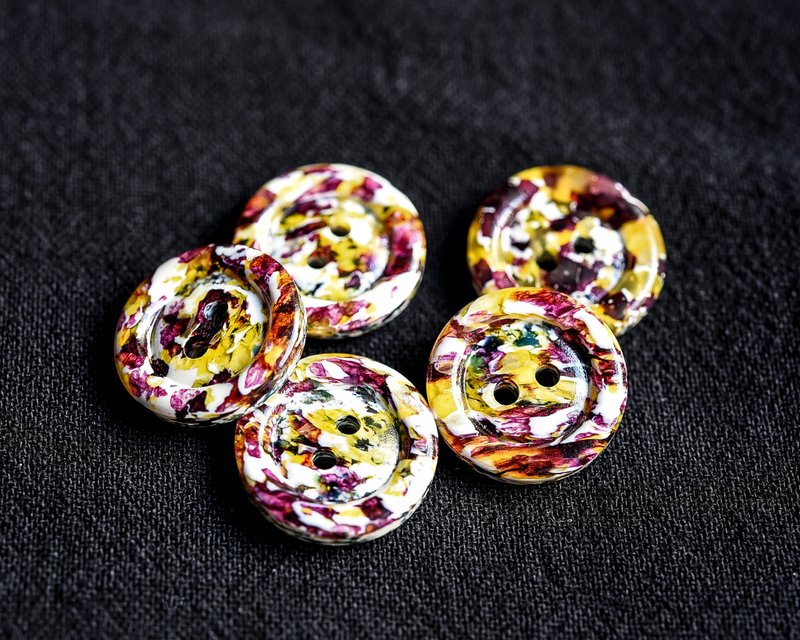 法国 vintage 裁缝老件迷彩渲染钮扣 (紫黄5入) - 编织/刺绣/羊毛毡/裁缝 - 塑料 