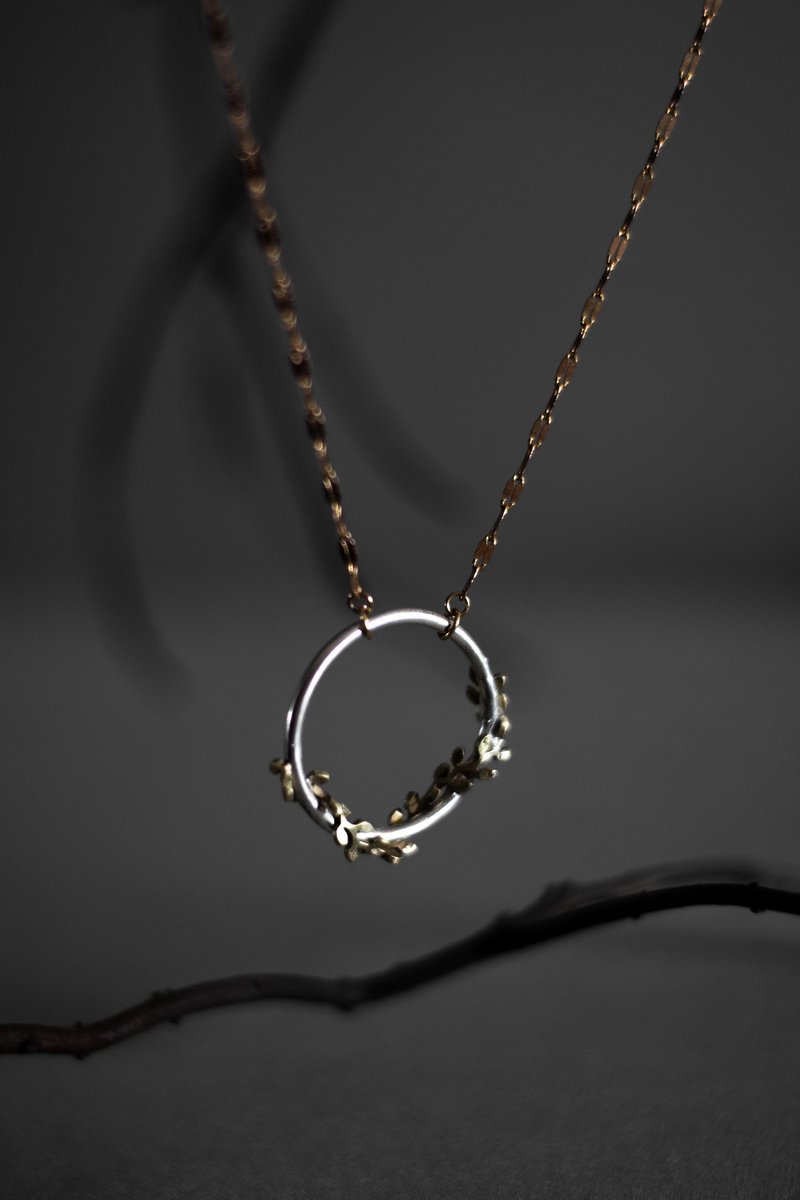 Leaf & Leaves | 藤蔓长项链 含礼盒包装 - 项链 - 纯银 金色