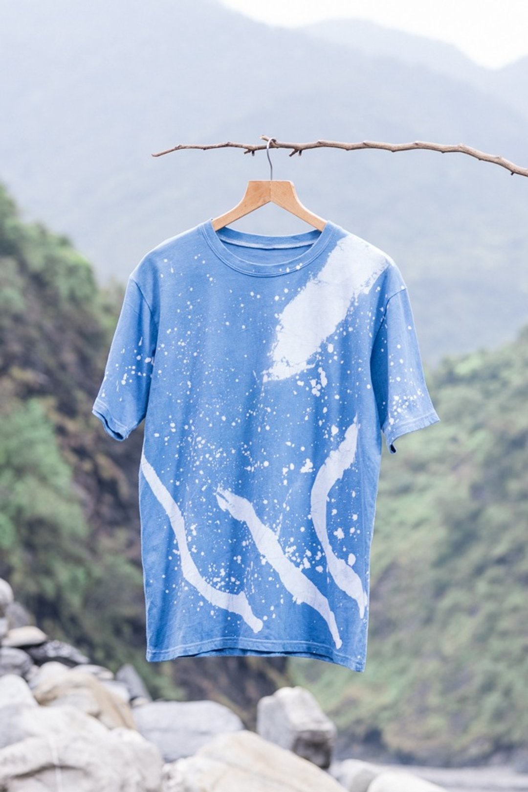 自在染isvara  手工植物蓝染 宇宙系列 纯棉T-shirt - 女装 T 恤 - 棉 蓝色