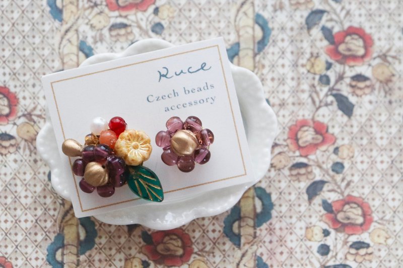 森林果实的实り花束 / 捷克珠饰 ( 耳环 / 耳夹 ) - 耳环/耳夹 - 玻璃 紫色