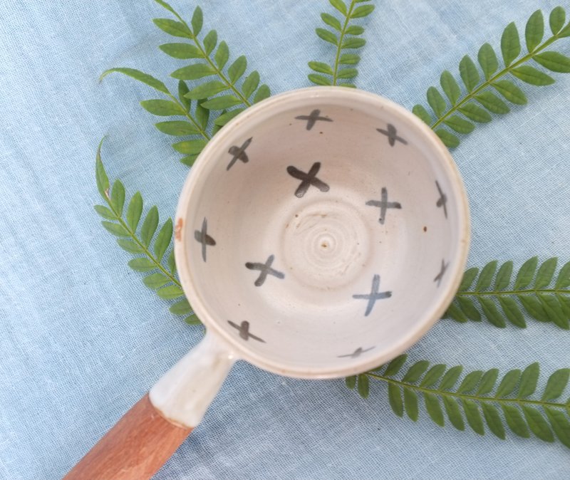 3.2.6. studio: Handmade ceramic tree bowl with wooden handle  plus - 花瓶/陶器 - 陶 蓝色