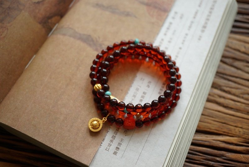 6mm天然原矿血珀 古法银配饰朱砂配饰。设计多圈手链手串项链s - 手链/手环 - 宝石 红色