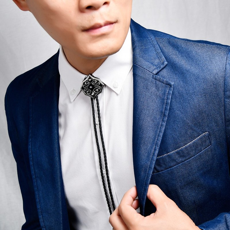 皇家典藏  内敛款 保罗领带 Bolo Tie 皮革项链 皮绳领带 长项链 - 领带/领带夹 - 人造皮革 银色