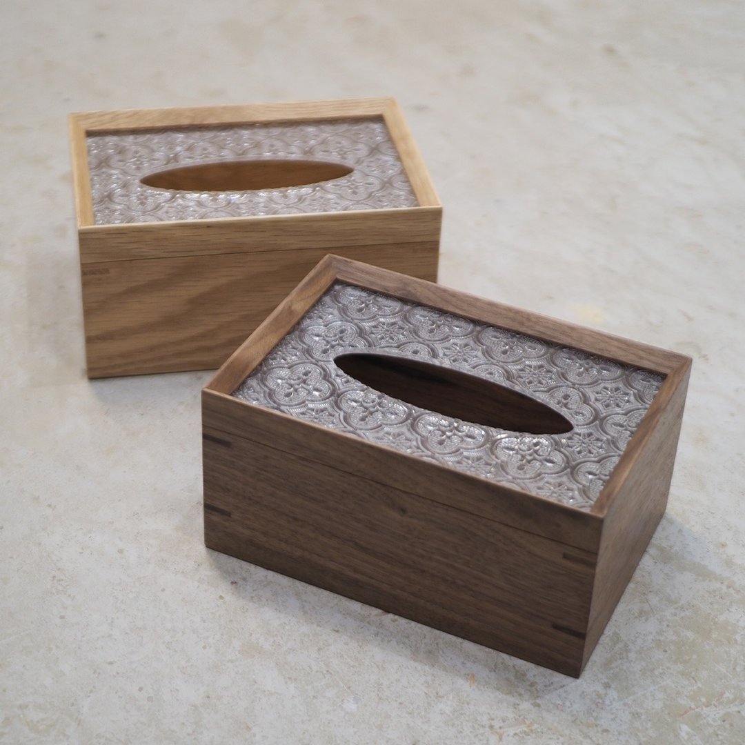 \新品/ Burumu Tissue Box 实木海棠花纸巾盒 - 纸巾盒 - 木头 咖啡色