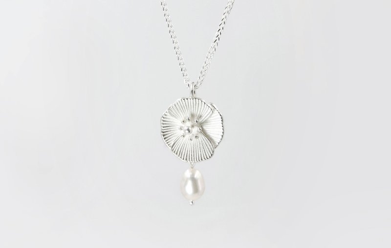 I-Shan13  罂粟花项链(珍珠) - 项链 - 其他金属 透明