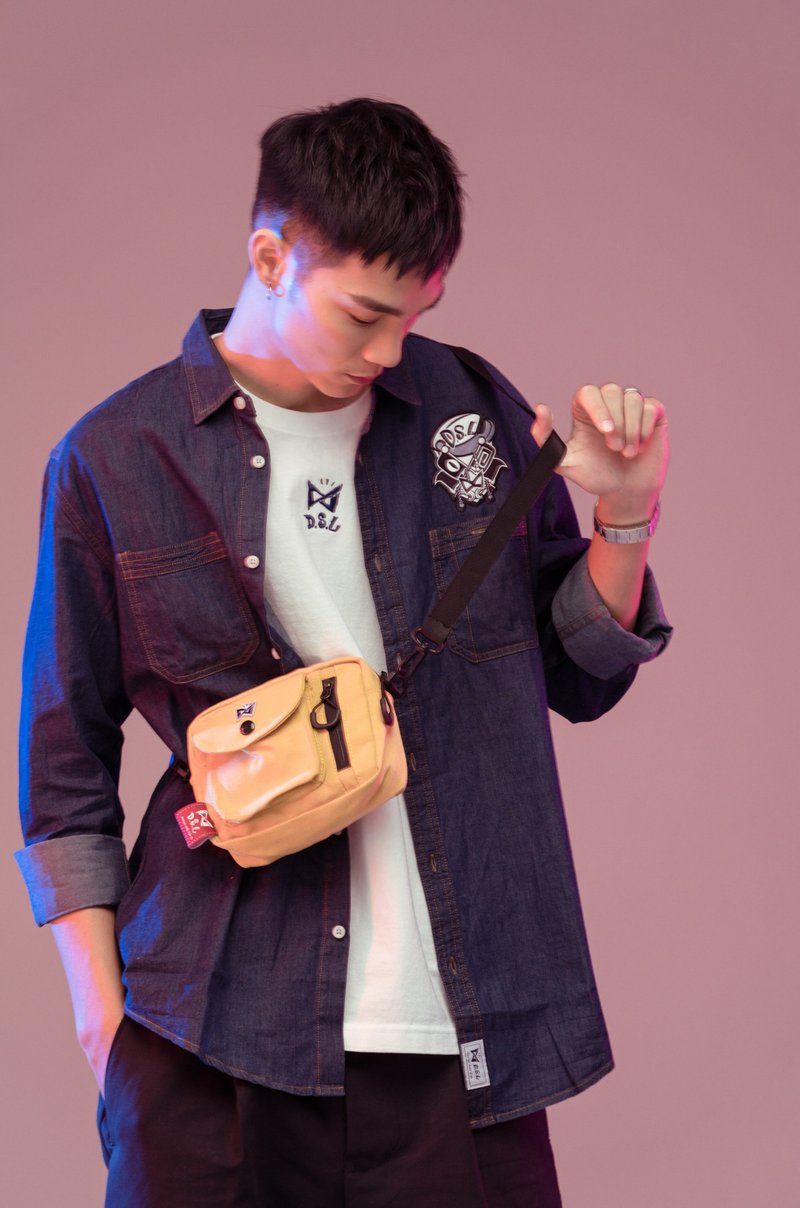 【换季特卖】经典LOGO侧背包 - 侧背包/斜挎包 - 棉．麻 黄色