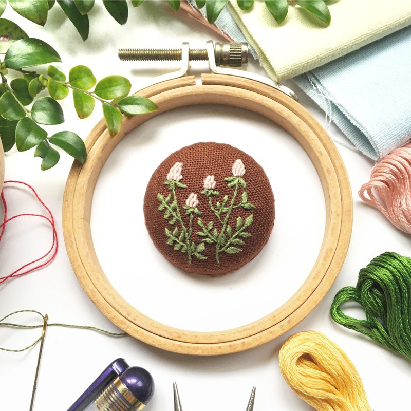 花系列 手工刺绣胸针/项链吊坠 E款 - 项链 - 绣线 咖啡色