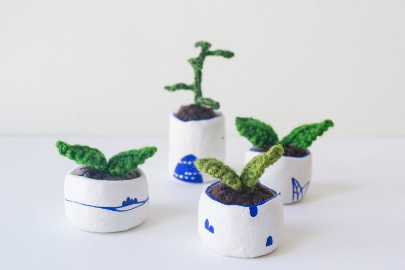 Miniature Knitted Plant - home decor - 摆饰 - 其他材质 多色