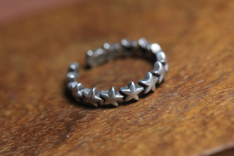 【星星戒指】 S925复古银 女款复古新中式  星星指环/尾戒 - 戒指 - 银 灰色