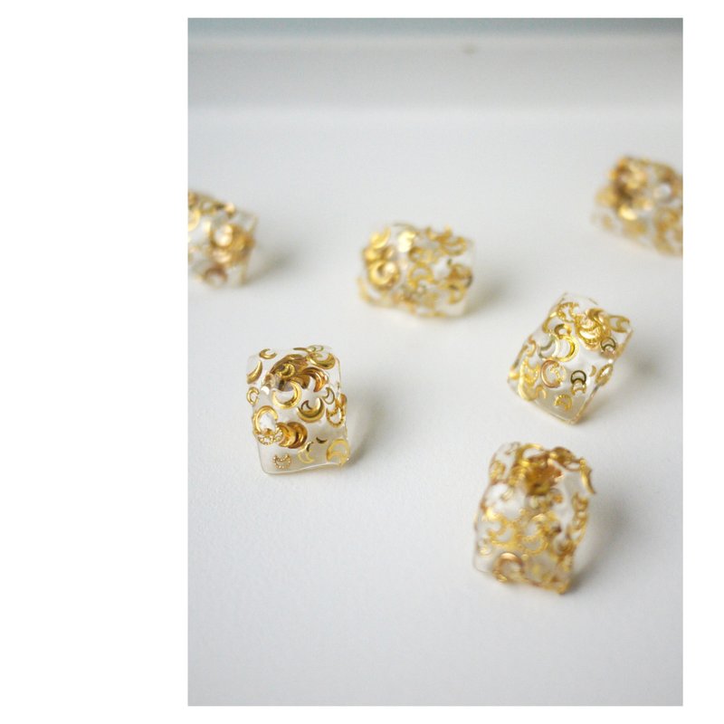 月光仙子 | 玻璃/树脂耳饰 | 穿式耳环 | pierced | 透明感 - 耳环/耳夹 - 其他材质 金色