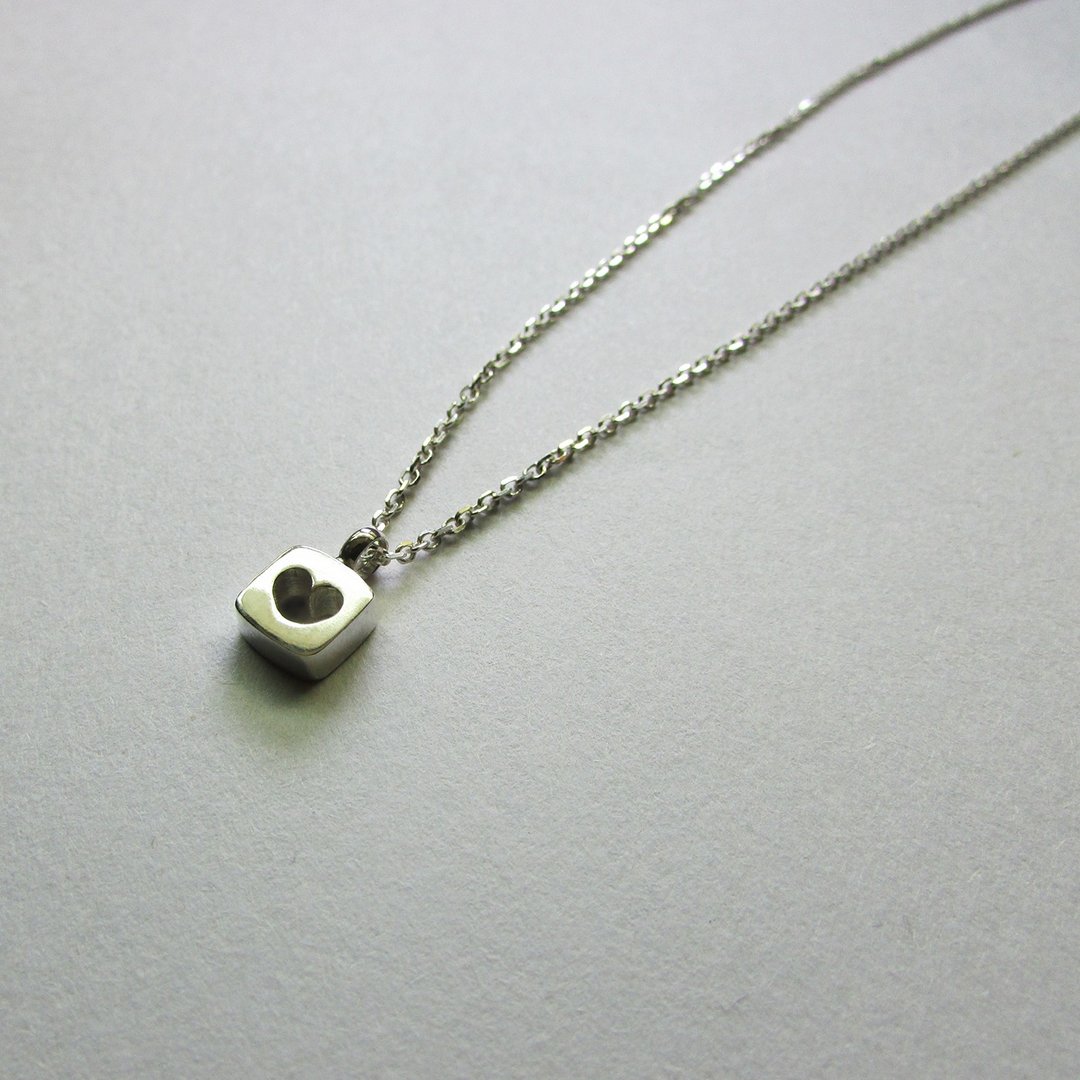 square heart necklace_方心项链 | 925纯银 限量 设计师手作 - 项链 - 银 银色