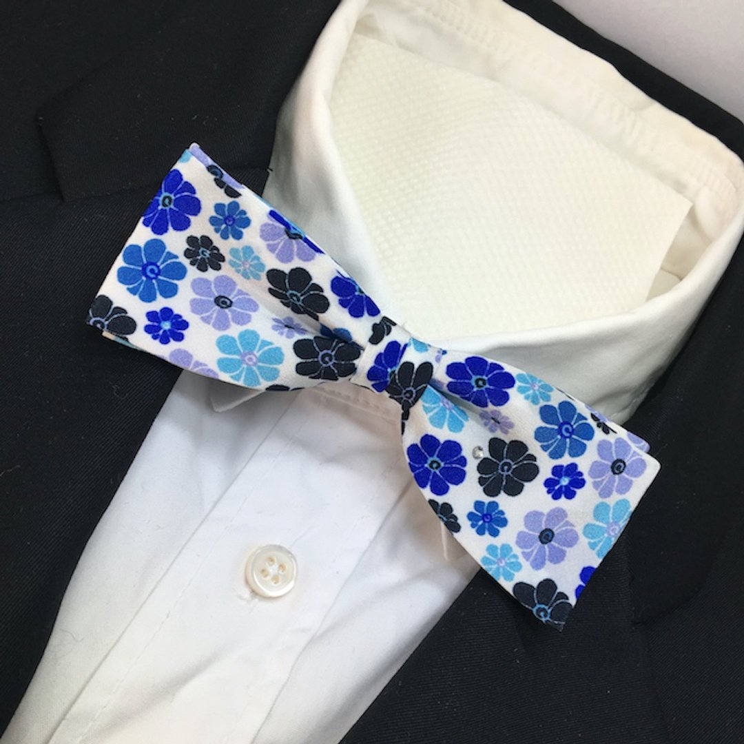 flower stone bow tie floral pattern design - 领结/领巾 - 丝．绢 蓝色
