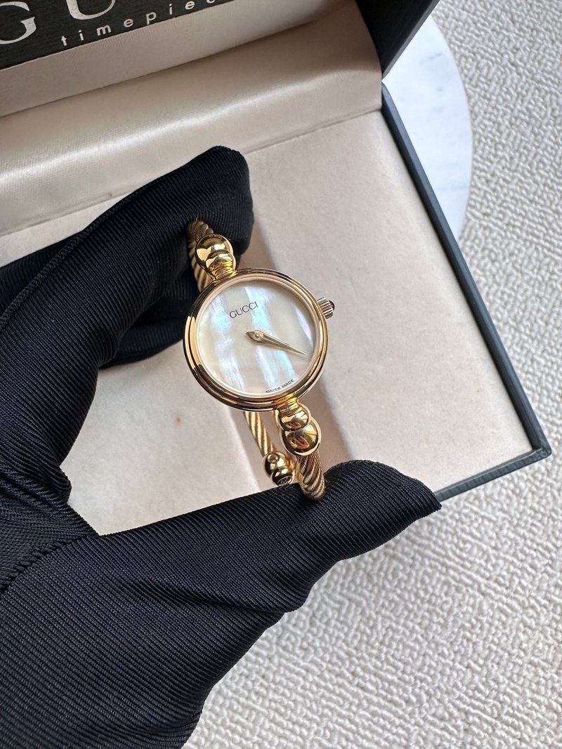 古董表 Vintage Gucci 经典绝美白贝母手镯表 - 女表 - 其他金属 