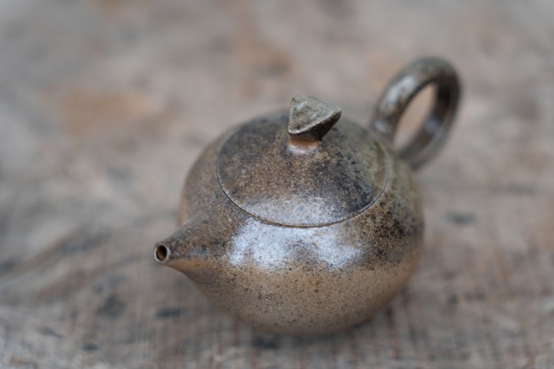 柴烧茶壶 - 茶具/茶杯 - 陶 卡其色