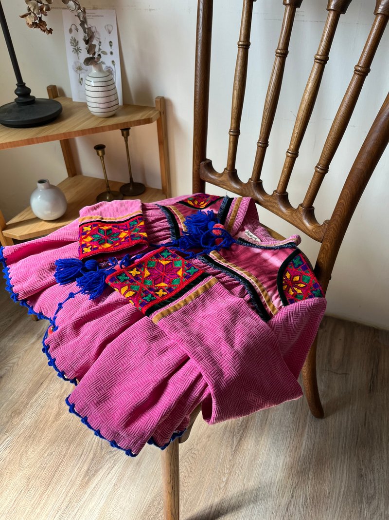 暹罗民族风手工棉织刺绣流苏短版外套 – 粉晕花缀 - 女装上衣 - 棉．麻 多色