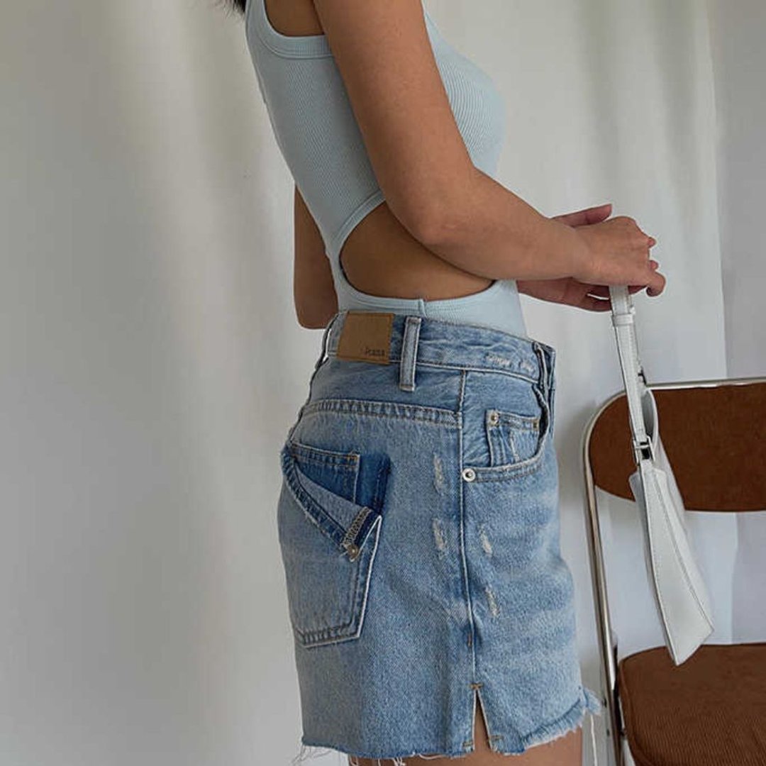Blue Denim Mini Shorts - 女装短裤 - 聚酯纤维 蓝色