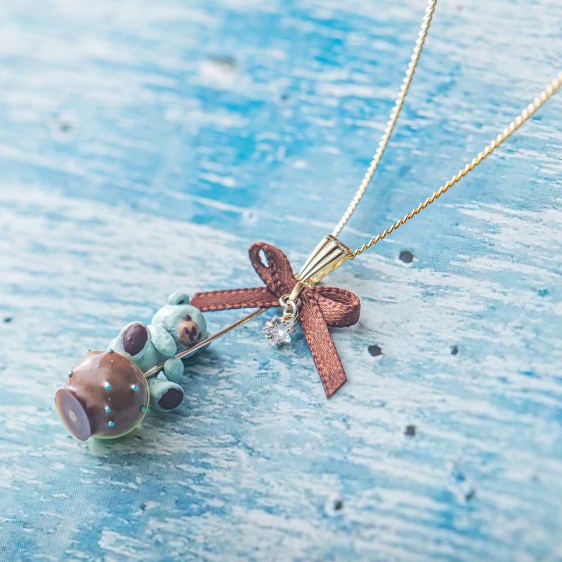 薄荷巧克力熊太妃糖苹果项链 巧克力缎带 - 项链 - 塑料 咖啡色