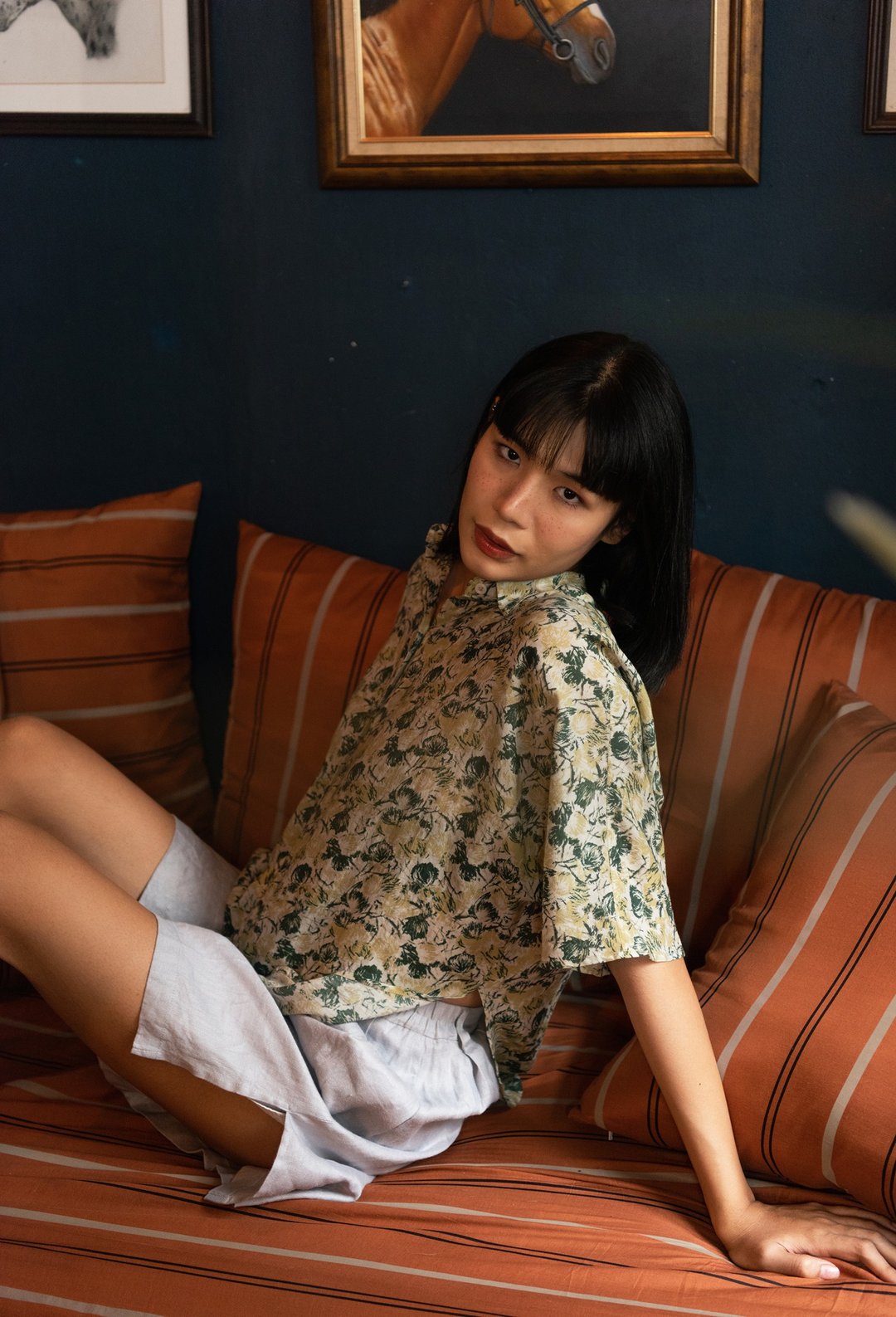 Short-Sleeve Shirt, Printed Cotton Rayon, No Armhole Design, High Side Slit - 女装衬衫 - 棉．麻 黄色
