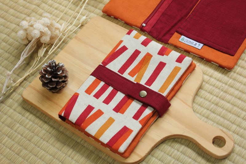 【苹果肉桂派】护照夹/存折套 - 护照夹/护照套 - 棉．麻 红色