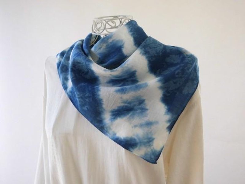 1_ Indigo dyeing of ultrafine linen Indian bandana (natural indigo · tie dye) limited item - 其他 - 棉．麻 