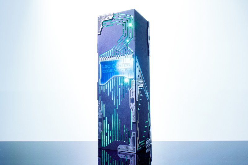 赛博庞克电路板台灯 | 程式设计师与开发者的个人化科技台灯 - 灯具/灯饰 - 木头 黑色