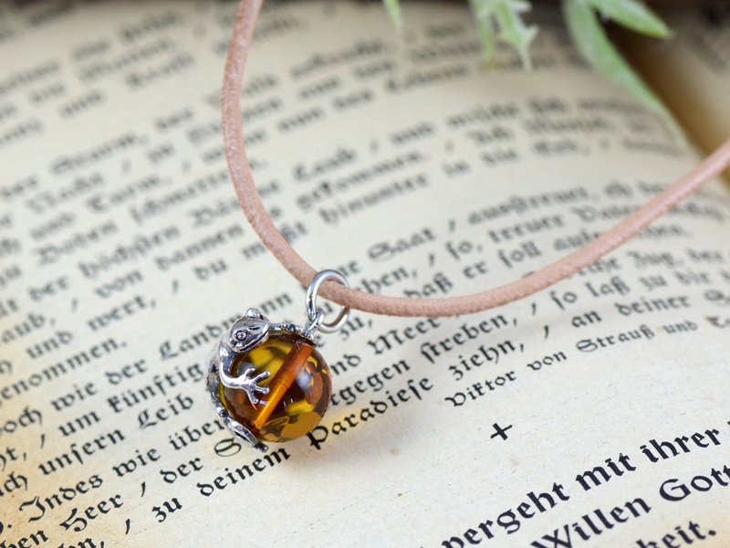 Limited edition Frog ball pendant Amber with leather strap necklace - 项链 - 半宝石 橘色