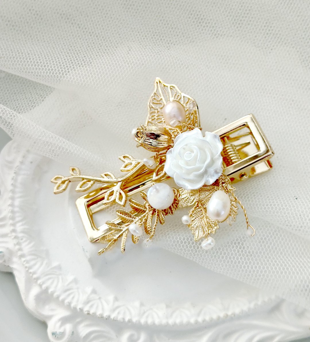 (human size) Hair clip, white rose, 14K gold plated, hand-made hair accessories - 发饰 - 其他金属 金色