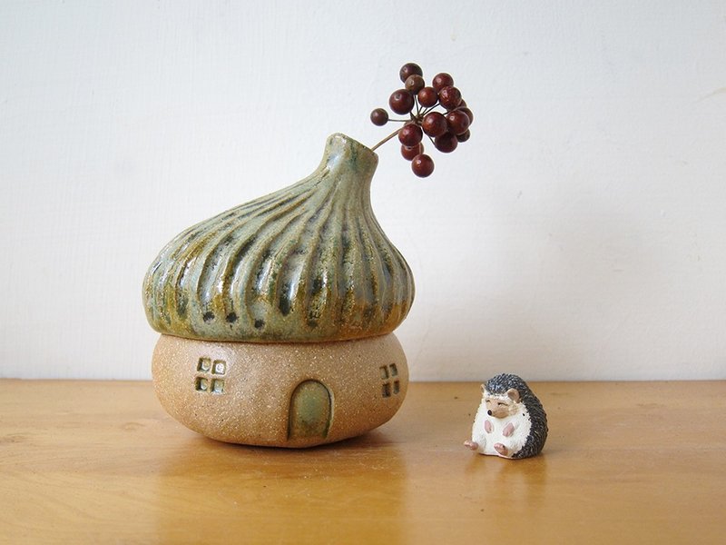 摆饰 橡果子陶屋罐-现货出窑-绿屋顶 - 花瓶/陶器 - 陶 橘色