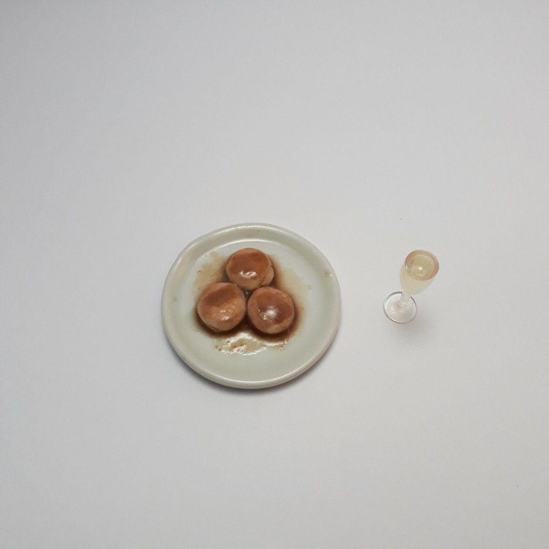 scallop seafood with sauce Food Miniature Dollhouse collectible decorate - 摆饰 - 粘土 咖啡色