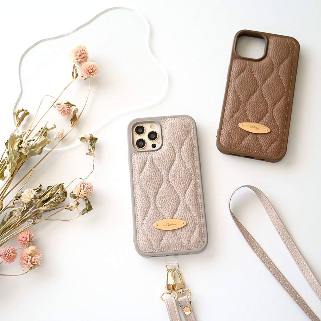 iPhone 专属彩色后壳椭圆盘【Quilted Wave】个人化 iPhone 智慧型手机外壳雕刻智慧型手机肩带 JA15A - 手机壳/手机套 - 真皮 咖啡色