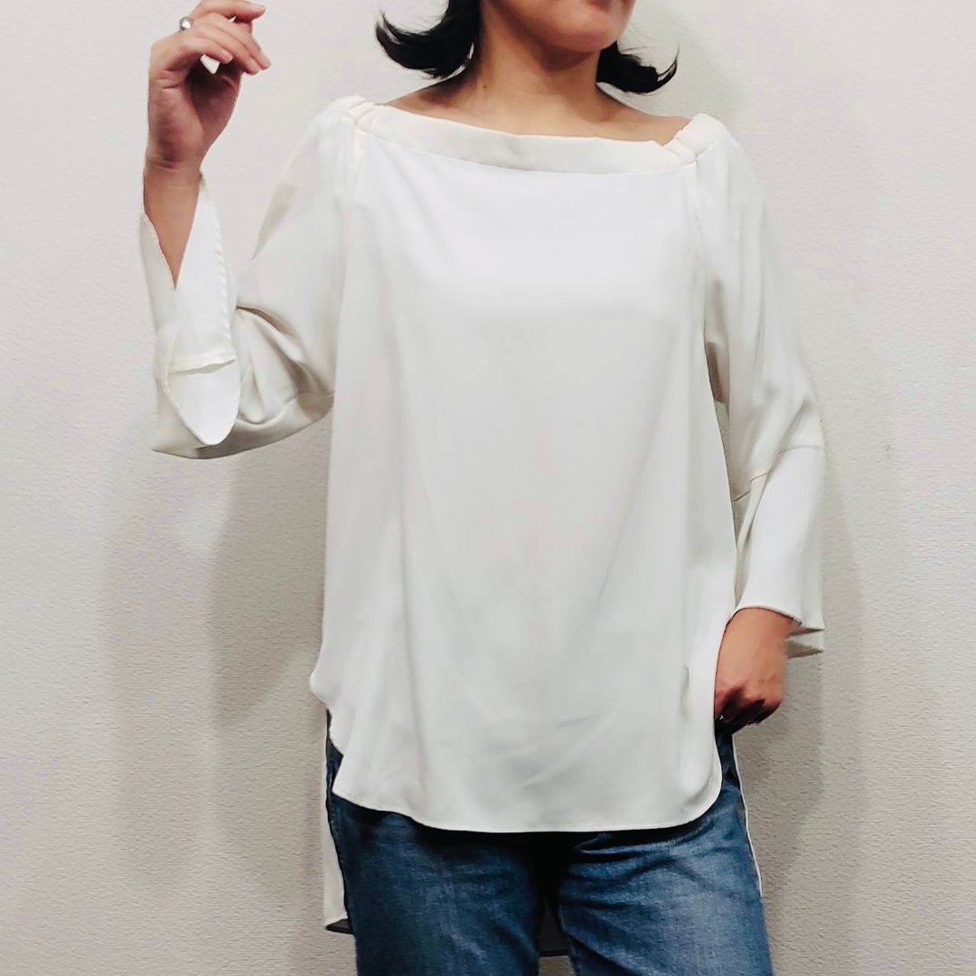 乔其сот材质【后绑带喇叭袖上衣】日本制 绑带 喇叭袖 白色 - 女装衬衫 - 其他材质 白色