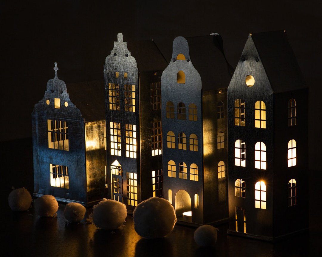 Amazing Tin Lanterns // Candle holders //Tin houses SET of 4// FREE SHIPPING // - 蜡烛/烛台 - 其他金属 银色
