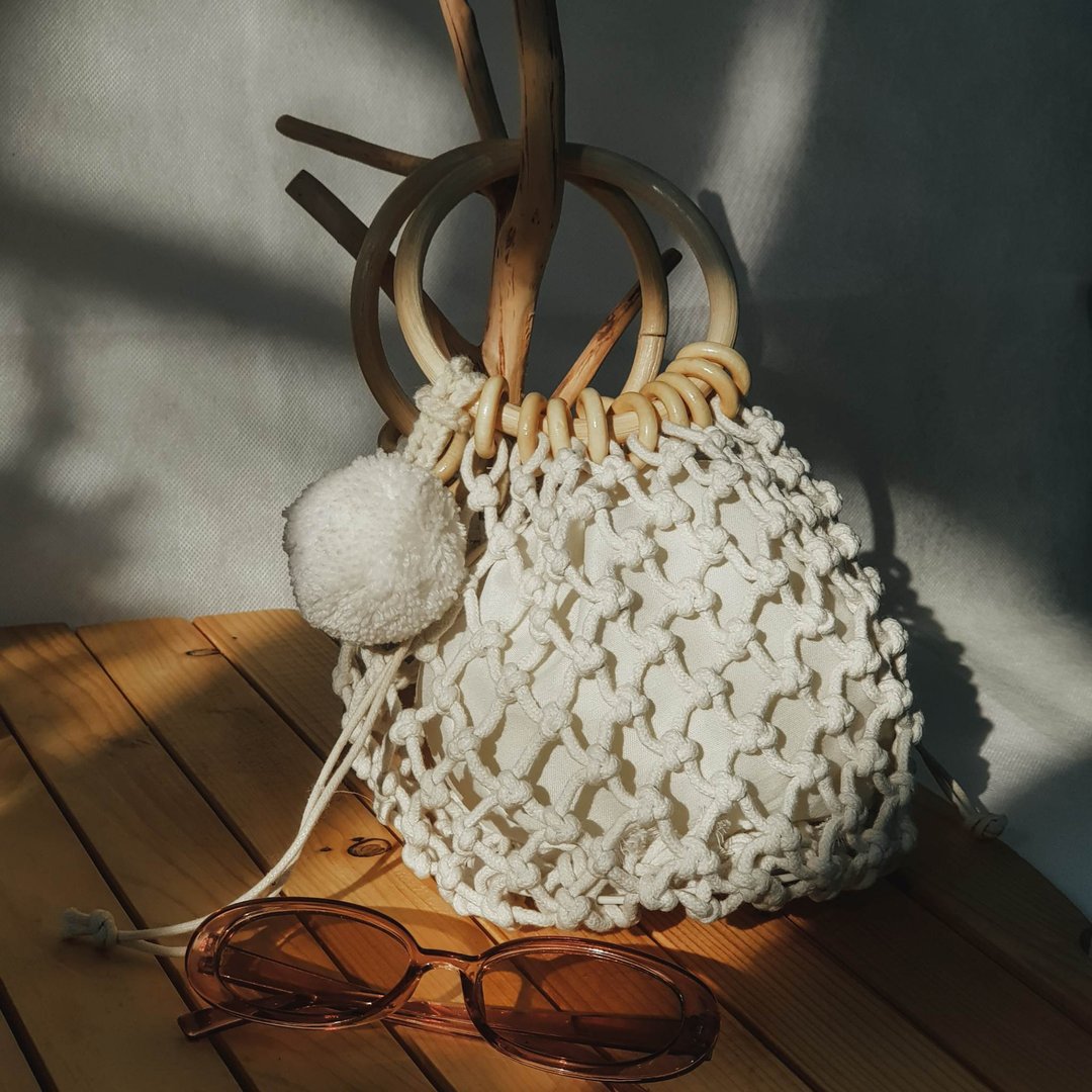 White knit bag wooden handle - 手提包/手提袋 - 其他材质 白色