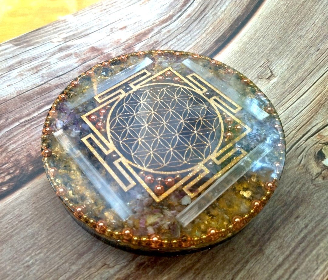生命之花奥刚能量充电盘 | 阿赛斯特莱 | 客厅和办公室能量净化 - 摆饰 - 水晶 紫色