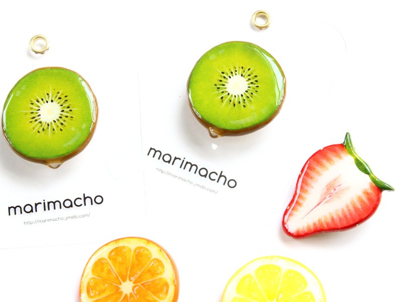 ※ Drop with ※ cut fruit wooden brooch - 胸针 - 木头 红色